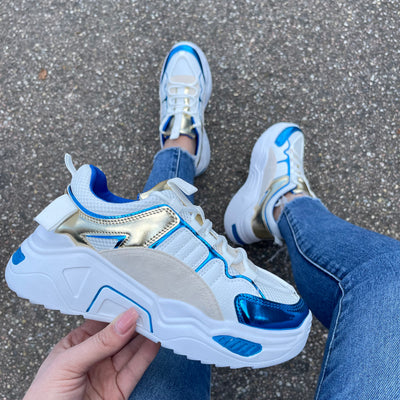 Trendy Blue Sneaker