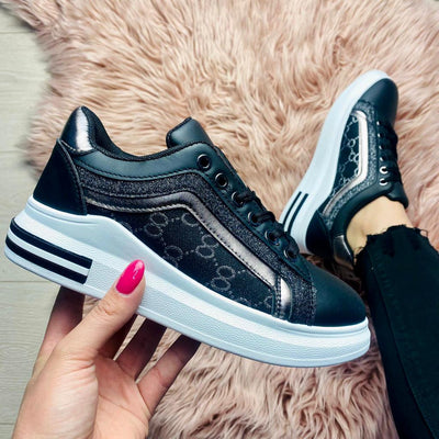Liz Black Sneakers