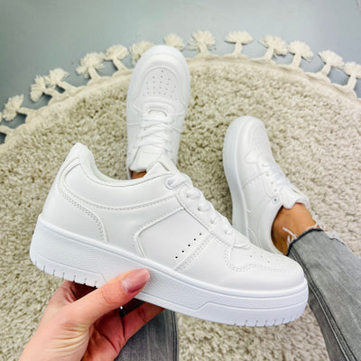 Erna White Sneaker
