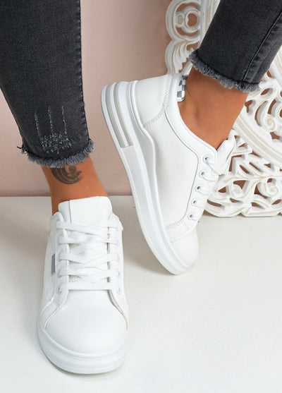 Tally White Sneaker